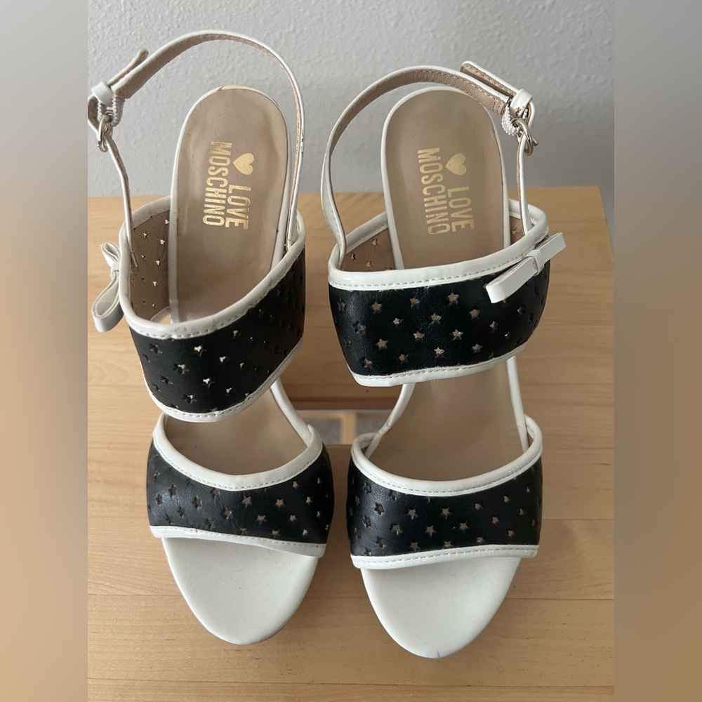 Vintage Love Moschino Black and White Platform Sandals‎